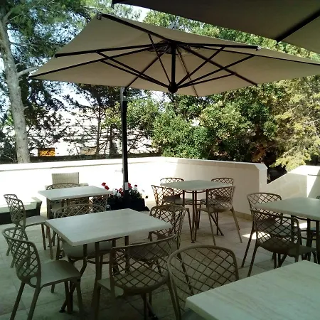 B. & B. Lu Turnitu Panzió Maruggio